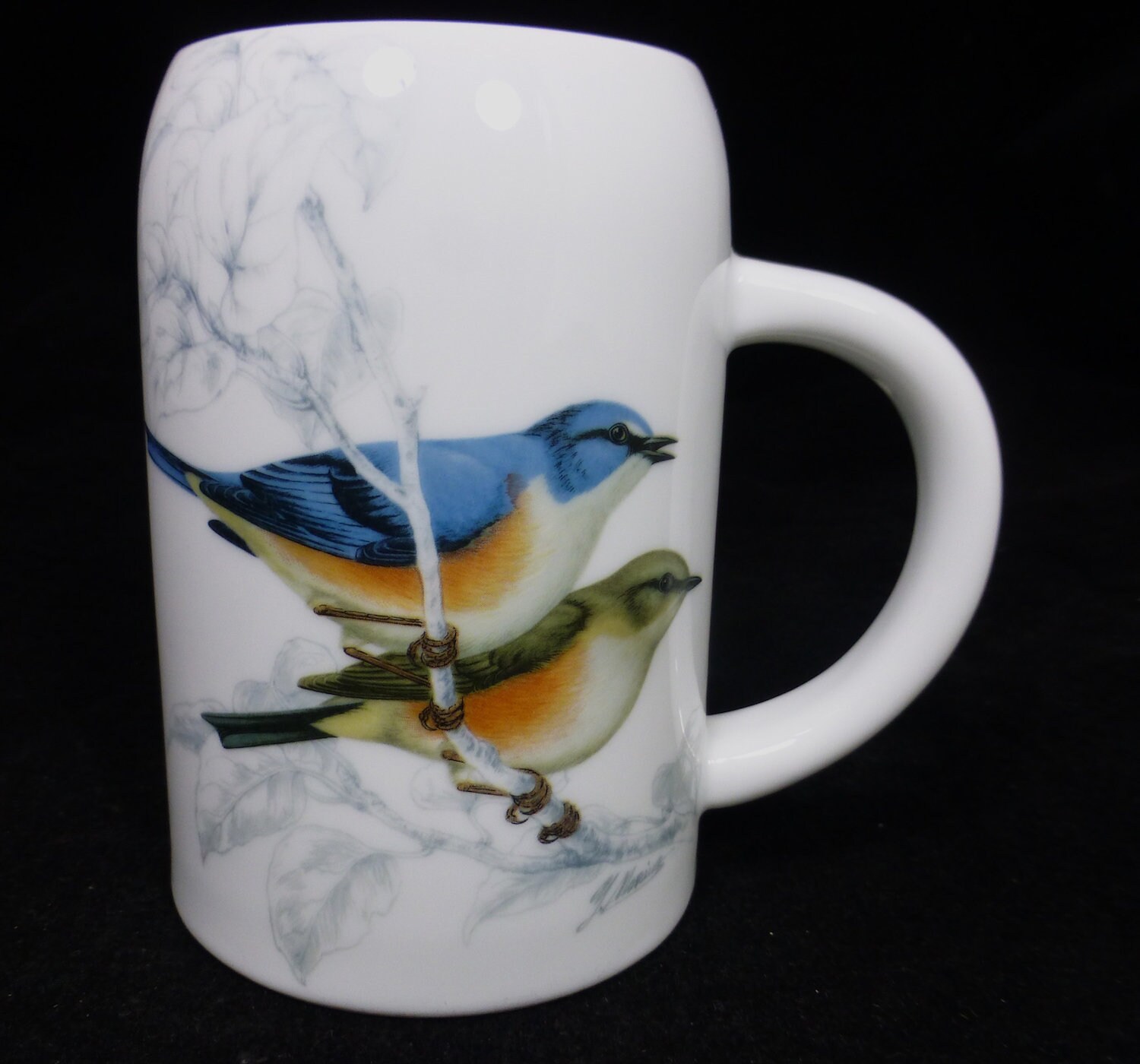Vintage Siberian Bluechat Large Hoya Japanese Porcelain Bird