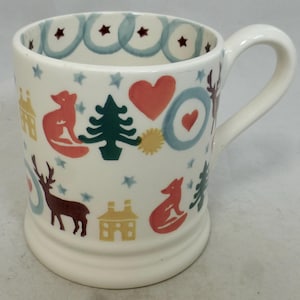 Emma Bridgewater Christmas Fox, Stag, Xmas Tree & Hearts Hand Decorated Half Pint Mug – Colourful Spongeware Design – Spoon Stamp - England