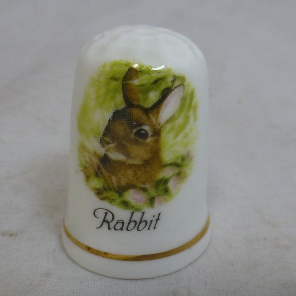 Wild Rabbit in Grass Bone China Vintage Gold Trim British Made Thimble – Small Pet Animal Souvenir Collectible thimble - Sewing Notion - VGC