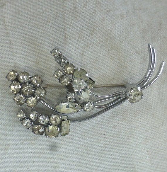 Fabulous Flower Spray Diamanté  Vintage Pin Brooc… - image 1