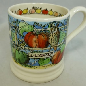Emma Bridgewater Halloween Pumpkin Time & Owls Half Pint Tankard Mug – Hand Decorated Colourful Autumn Spongeware – England – Scallop Stamp