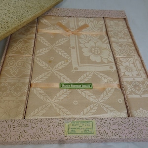 Unused Vintage Peach Rayon Damask Boxed Table Set with Floral Design - 1 Tablecloth & 4 Napkins - 52 x 52 in - Northern Ireland