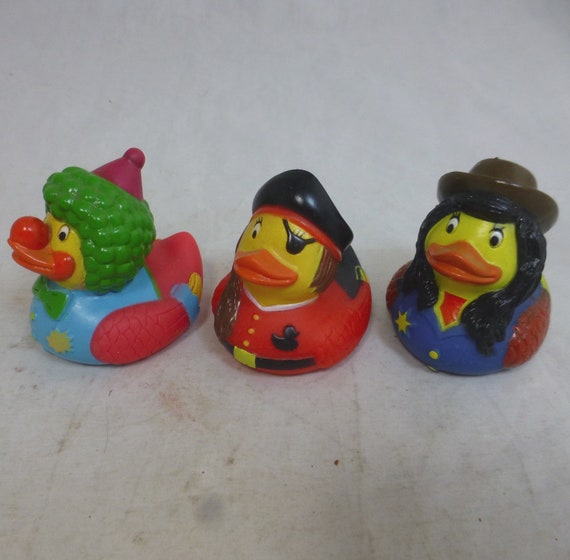 Miniature Ducks, Set of 3 Plastic Mini Ducks, Chicks, Yellow Ducks, Crafts,  Embellishments, Toppers 