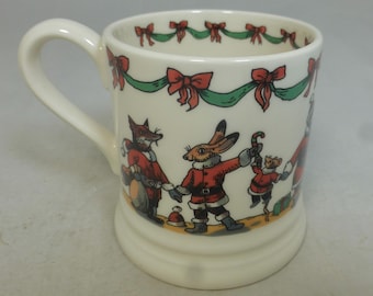 Taza de porcelana de primera calidad de medio litro con diseño de Papá Noel del bosque de Emma Bridgewater (40 años). Diseño con animales y traje de fiesta de Papá Noel. Sin usar, con etiquetas.