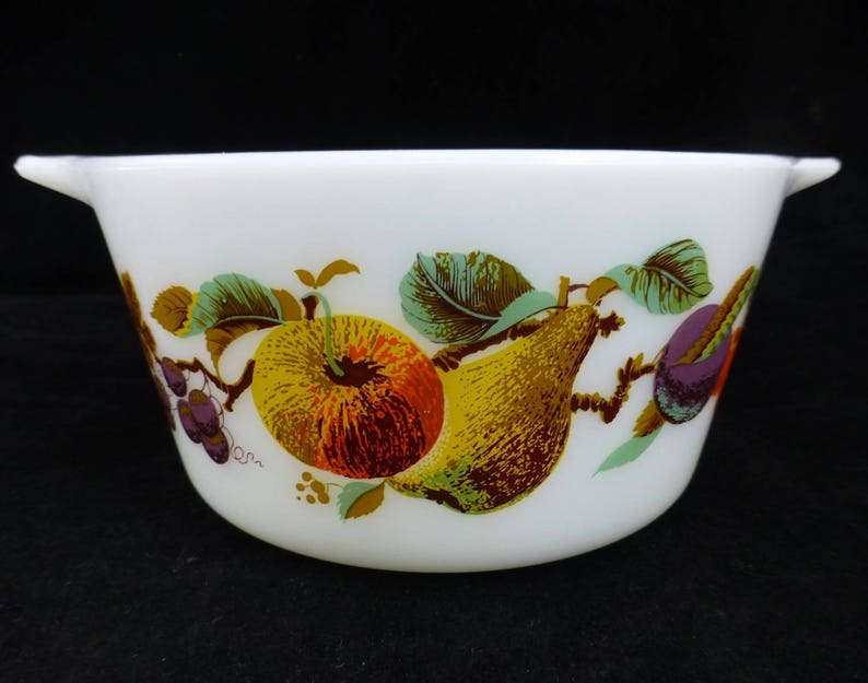 Pyrex JAJ Casserole Serving Dish with Handles Kent Orchard Pattern 1.5 pint capacity Ovenproof Pyrex Dish \u2013 Made in England \u2013 1960s