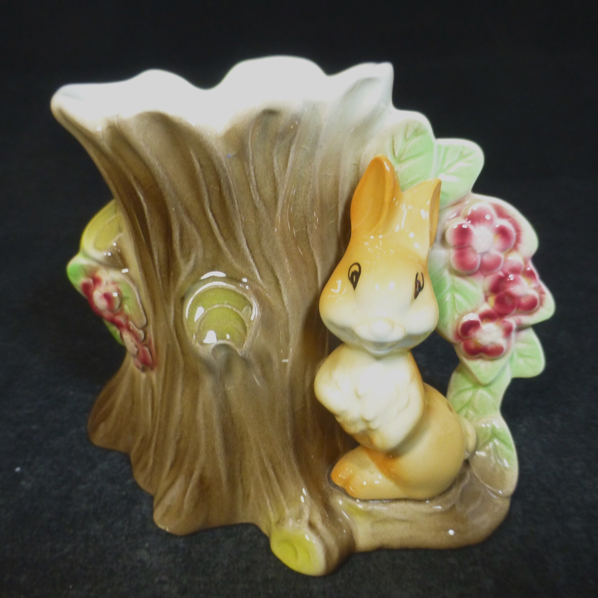 Hornsea Pottery Vintage Fauna Royal Rabbit & Tree Trunk Vase