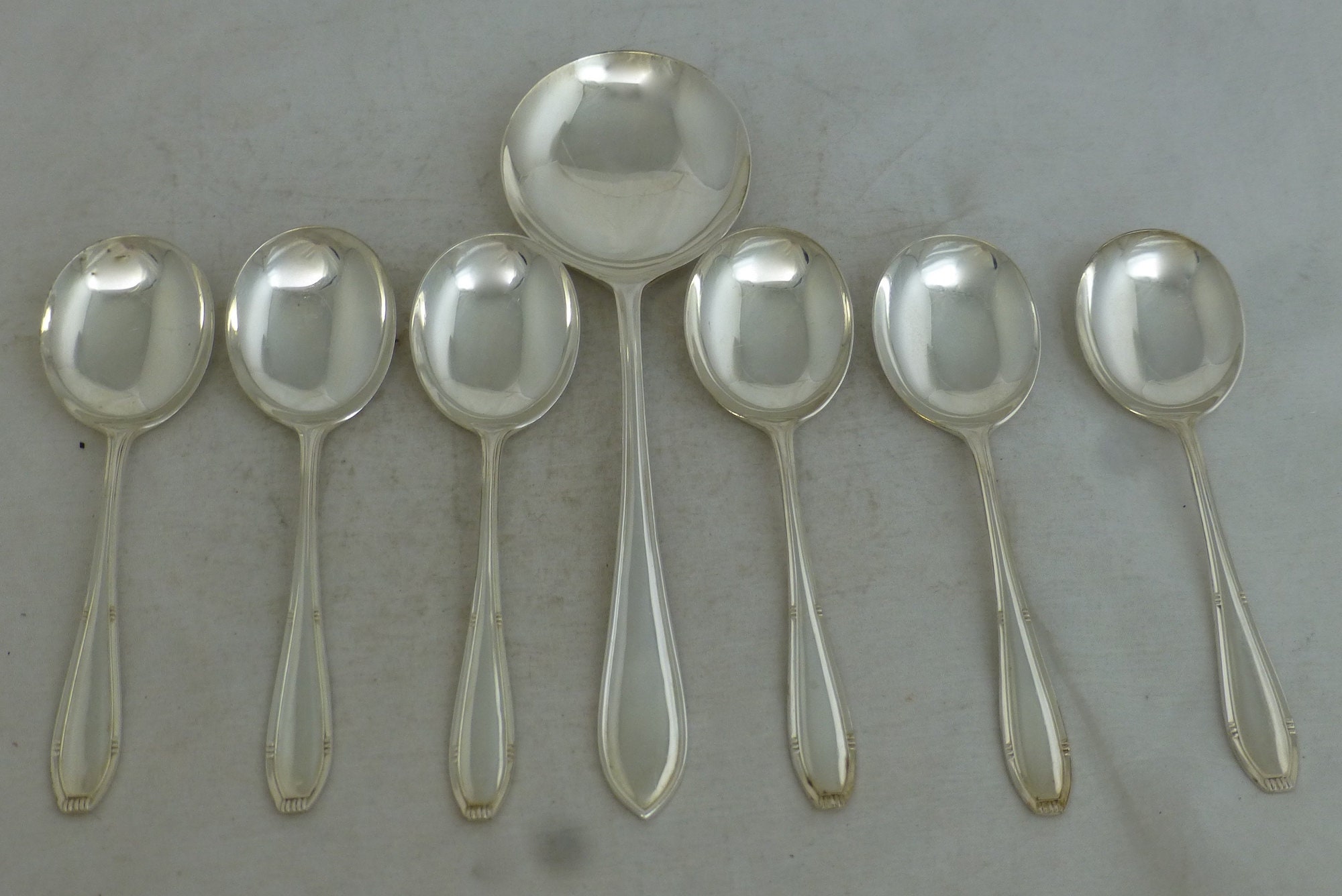 1 Large EPNS Serving & 6 Smaller Spoons Sheffield England Vintage