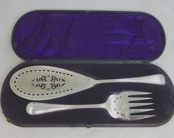 Antique Roberts & Belk Silver Plate Signed Large Fish Server and