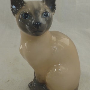 Vintage Large Royal Copenhagen of Denmark Siamese Cat Hand Painted Cream Grey Porcelain Figurine 3281 1st Quality 7.75in H Base Stamp image 2