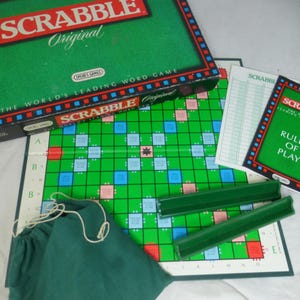 Spear&#39;s Games Scrabble Word Puzzle Original Board Game 1988 – Complete Set - Tiles, Cloth Tile Bag, Racks, Scoring Pad, Pencil, Rules - VGC