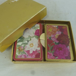 Vintage Belgian Boxed Twin Deck Playing Card Set - Pink & White Peony Flowers – 2 Packs Plastic-coated Cards No Jokers - Carta Mundi Belgium