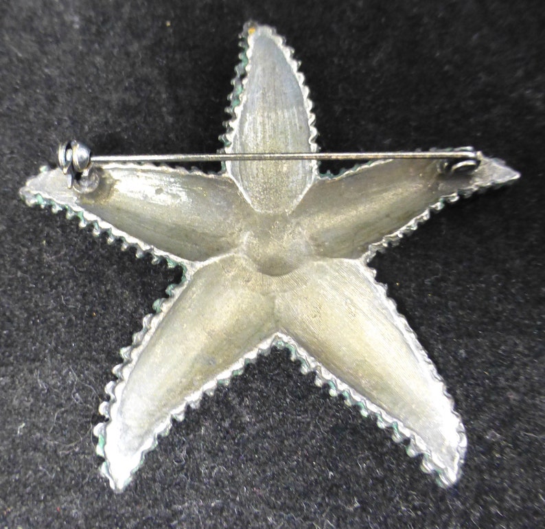 Vintage Starfish Silver Pewter and Iridescent Green Blue Enamel Pin Brooch Victorian Sea Life / Ocean Themed Costume Jewellery image 4