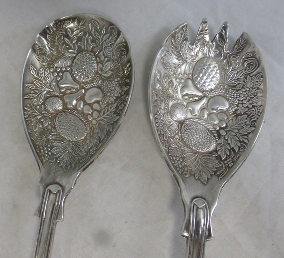 Vintage Silver Plate Repoussé Berry Serving Spoon and Fork Vintage Silver Plate Repoussé Berry Serving Spoon and Fork