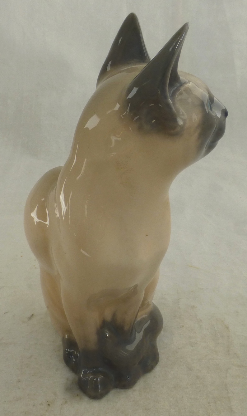 Vintage Large Royal Copenhagen of Denmark Siamese Cat Hand Painted Cream Grey Porcelain Figurine 3281 1st Quality 7.75in H Base Stamp image 6