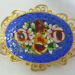 Vintage Beautiful Italian Micro Mosaic Oval Pin Brooch with Gold Tone Filagree Surround Blue & Colourful Floral Pattern Italy c 1930s image 5