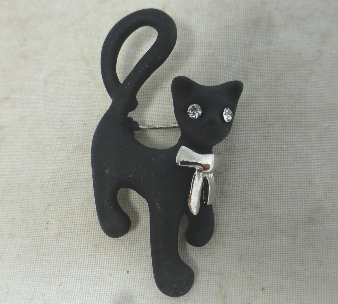 Black Cat Crystal and Enamel Silver Tone Vintage Brooch – Cute Cat With ...