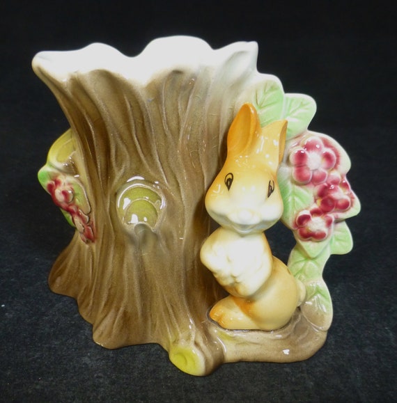 Hornsea Pottery Vintage Fauna Royal Rabbit & Tree Trunk Vase