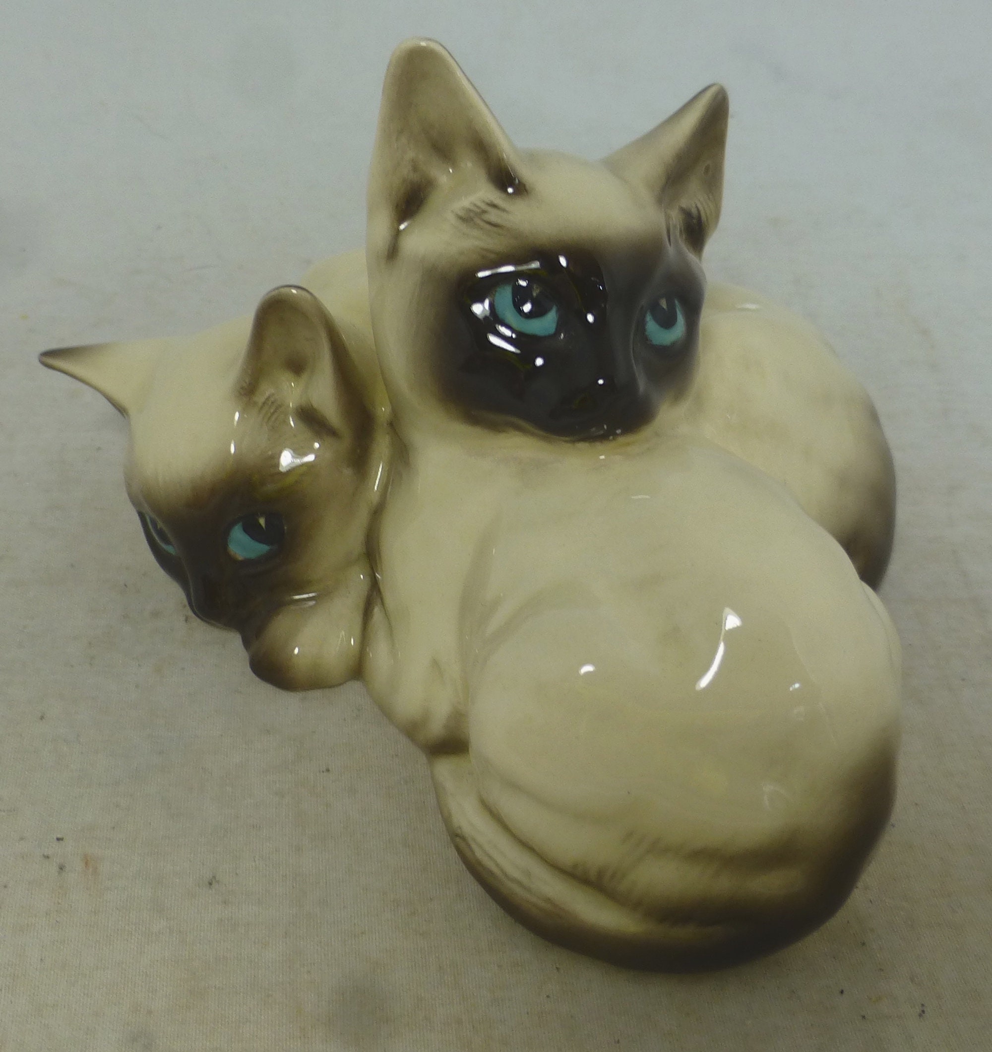 ベスウィック 2匹のシャムの仔猫 猫の置物 フィギュリン アンティーク②
