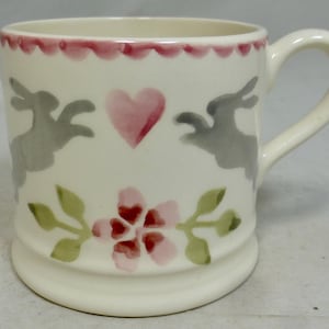 Emma Bridgewater Spong Love Birds Hares Quarter Pint Mug - Hand Decorated Pink Grey Rabbit Valentine Hearts – England – Unused with Labels