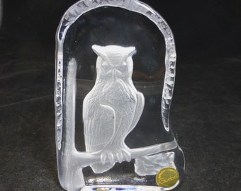 Large Goebel German Horned Owl Vintage Lead Crystal Glass Intaglio Engraved Sculpture - 6 in H – West German Designer Art Glass Paperweight