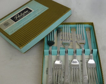 Vintage Boxed Thomas Turner Co Ltd Pedigree Stainless Steel Set of 6 Table Forks 7in Windsor Pattern - Decorative Handle - Sheffield England