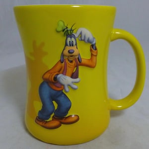 Fun 3D Disneyland Paris Cartoon Character Goofy Yellow Porcelain Mug - Hand Painted Novelty Dog Gift - Official Exclusive Disney Merchandise