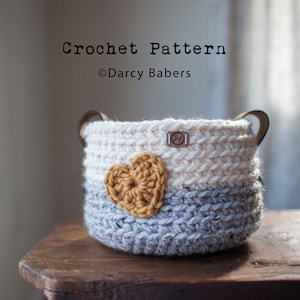 Crochet pattern // Heart Basket with leather handles // Instant download