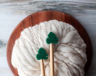 Knitting Needle Toppers // Stitch Stoppers // Green Monstera Leaf // Knitting Notions // Stitch Keepers