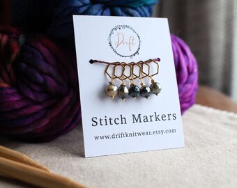 Set of 5 Hawk's Eye Stitch Markers // Knitting Notions // Knitting Accessories // Place Markers // Hexagon and Hawk's Eye Stitch Markers