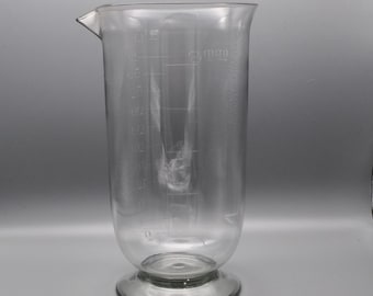 2 Pint Etched Glass Measuring Jug - Vintage Kitchenalia