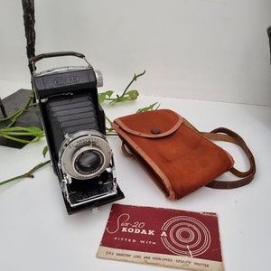 Kodak Six 20a with Epsilon Shutter - Vintage 1950s Folding Bellows Camera with Carry Case and Original Instruction Booklet