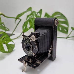 Kodak Vest Pocket Camera Model B / Eastman Kodak / 1920s Vintage Folding Bellows Film Camera with Stylus