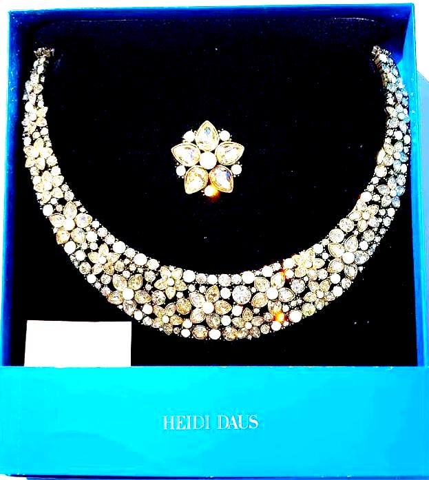 @_＠様 Heidi Daus Swarovski Crystal Necklace & Brooch: Fantasy in Flight