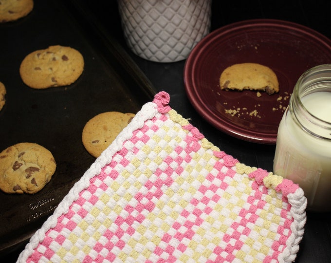 8" Pot Holder, potholder, gift, for handling hot dishes and pans