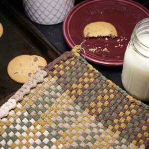 8&quot; Pot Holder, potholder, gift, for handling hot dishes and pans