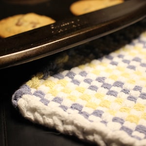 8&quot; Pot Holder, potholder, gift, for handling hot dishes and pans