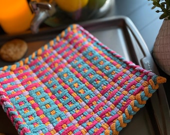 8" Pot Holder with a Purpose of going to College, potholder, for handling hot dishes and pans