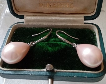 BUTLER & WILSON Blush Pink Pearl Drop Earrings, 925 Silver Hooks, branded box