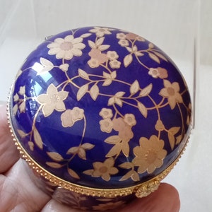 OLD TUPTON WARE Hand Painted Royal Blue and Gold Trinket Box, hinged lid, branded satin lined box image 5