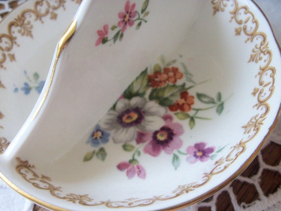 CROWN STAFFORSHIRE Vintage Divided Ring Dish, han… - image 3