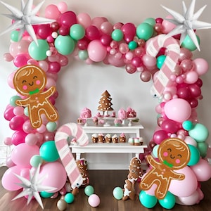 Peperkoekballonslinger: roze en pastel kerstfeestdecor