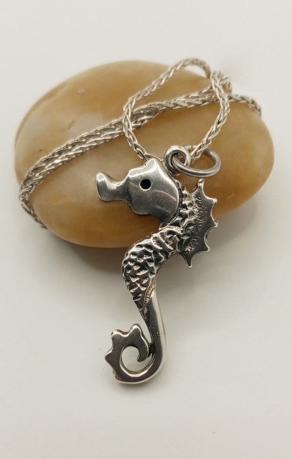 Sterling Silver Seahorse Pendant with Sterling Cha