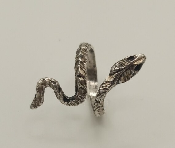Sterling Silver Slithering Serpent Ring, Snake Ri… - image 3
