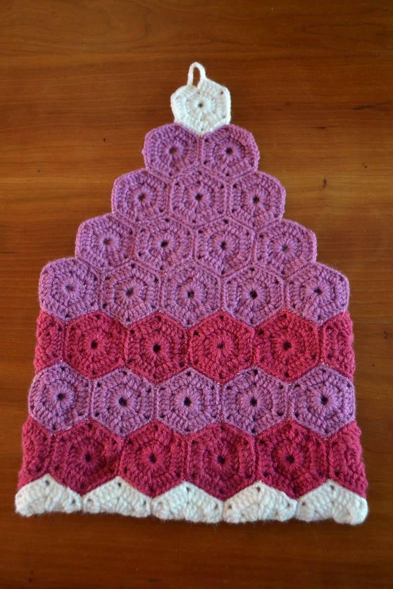 Bag-cover-pocket-Fourre everything Handmade crochet small accessories. Hexagons assembled with cotton reader For book pink wool