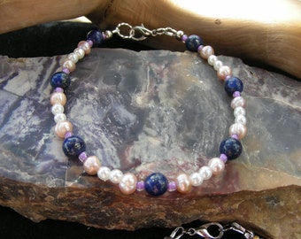 Freshwater Pearls and Lapis Lazuli Bracelet, Beaded Bracelet, Handmade Bracelet, Bracelet, Handmade Jewelry, Boho, Hippie, Fashion, Style