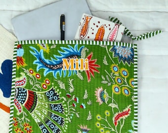 Handmade Quilted Cotton Laptop Sleeve: Zipper Closure, Padded Protection
