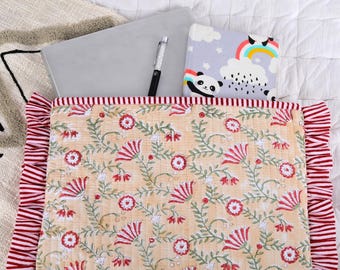 Floral Cotton Quilted Laptop Sleeve with Zipper
