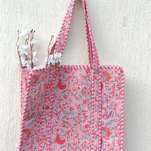 Large Cotton Quilted Tote bag Floral print Quilted Tote Bag, Yoga Beach Bags Boho Weekender Bags Christmas Gift For Her Shopping Tote bag