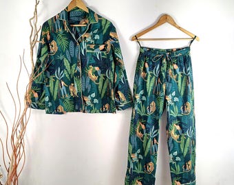 Cotton Pajama Set: Leopard Print Loungewear - Tropical Green