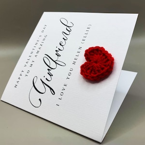 Tarjeta de San Valentín para novia, tarjeta personalizada para novio, tarjeta de San Valentín con textura de lujo, feliz día de San Valentín con corazón de crochet 277